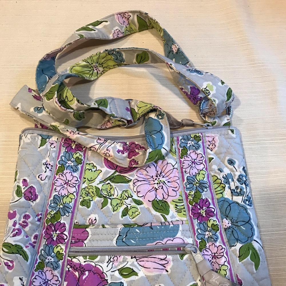 Vera Bradley crossover bag